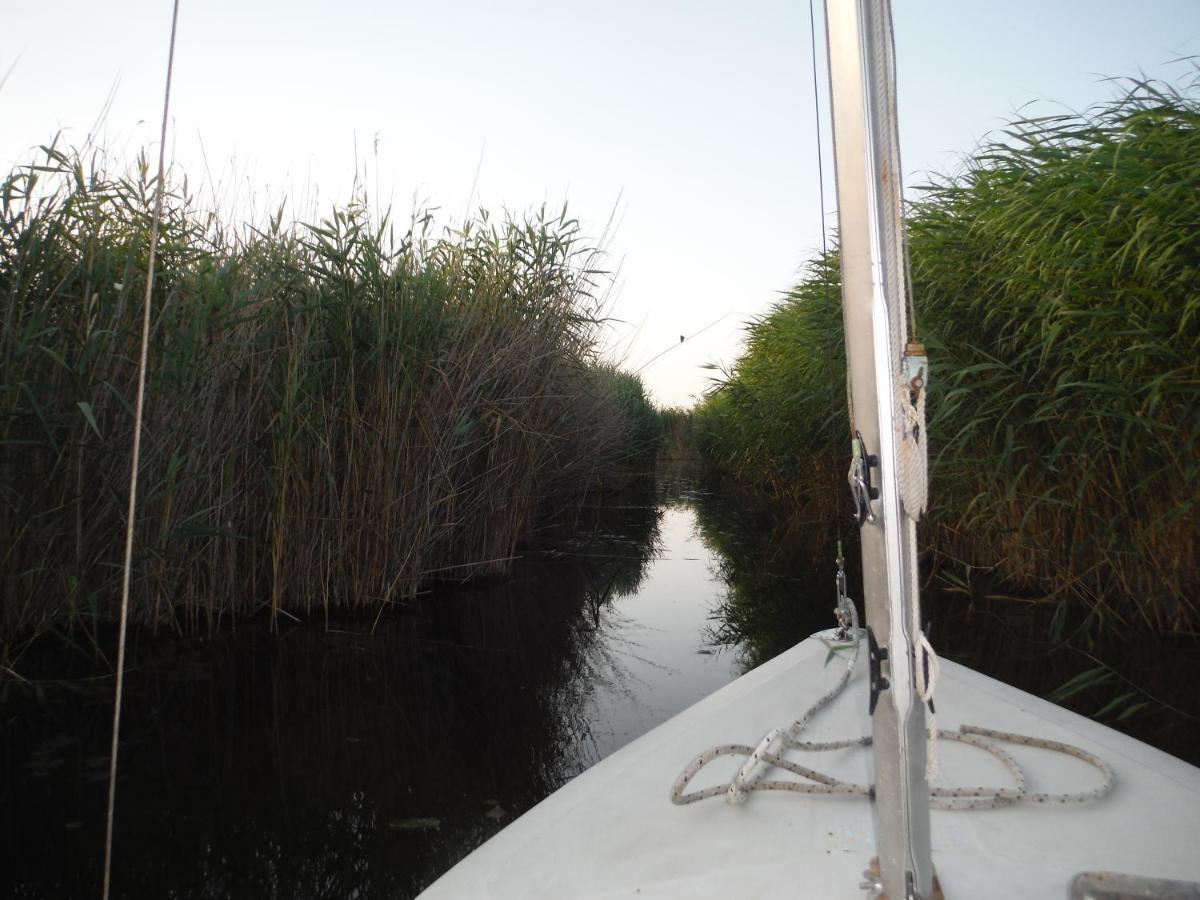 Pfahlbau Sunset II Toplage Inklusive Elektroboot Руст Екстериор снимка