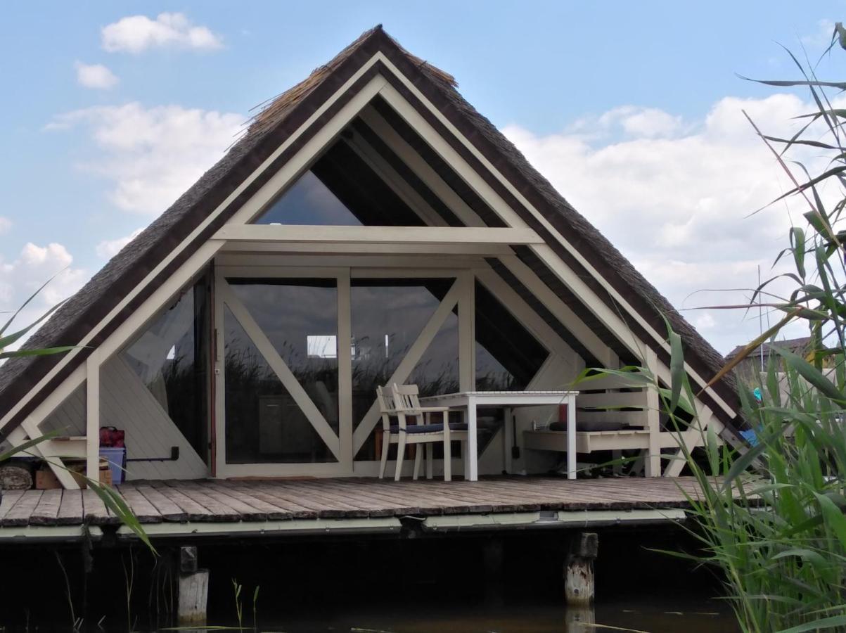 Pfahlbau Sunset II Toplage Inklusive Elektroboot Руст Екстериор снимка