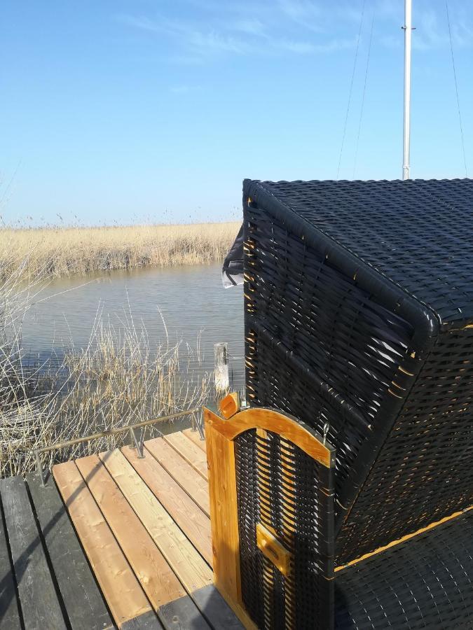 Pfahlbau Sunset II Toplage Inklusive Elektroboot Руст Екстериор снимка