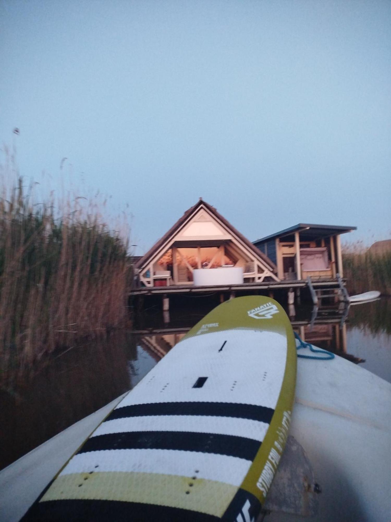 Pfahlbau Sunset II Toplage Inklusive Elektroboot Руст Екстериор снимка